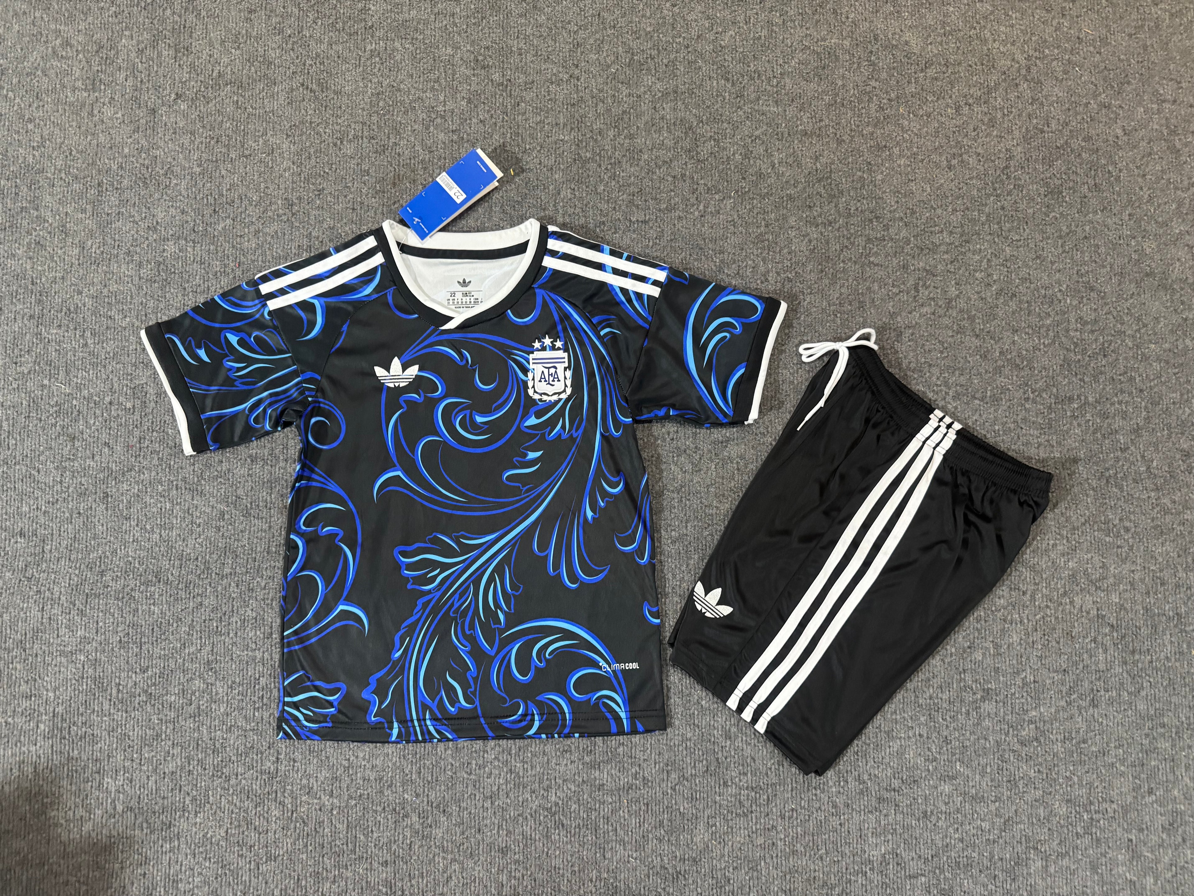 Argentina away WC26