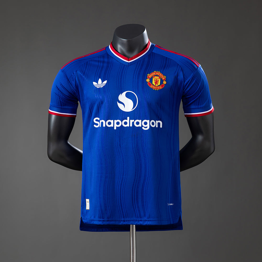 man united away 26/27